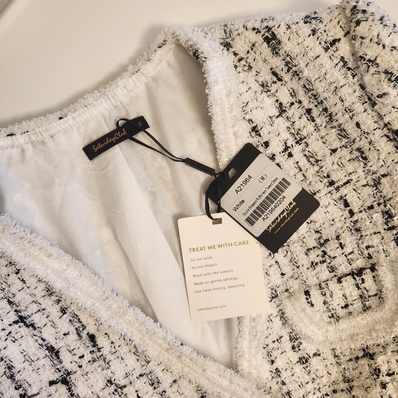 Double Breasted Ruffle Hem Tweed Dress (Medium) - Picture 6 of 9